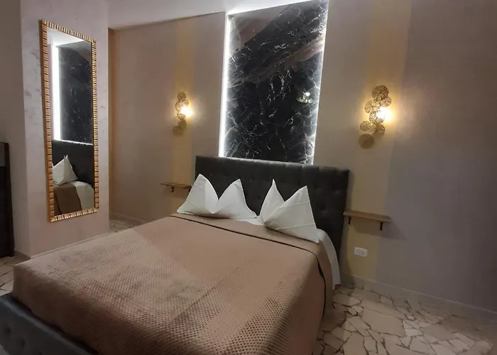 Апартаменти Residenza N&d Luxury *